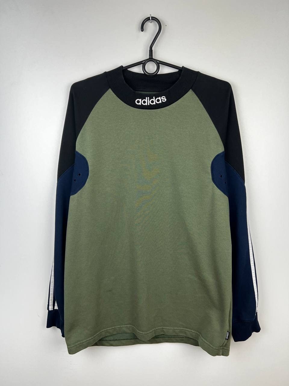 Vintage Adidas Skateboarding streetwear sweatshirt size S Size US S / EU 44-46 / 1 - 1 Thumbnail