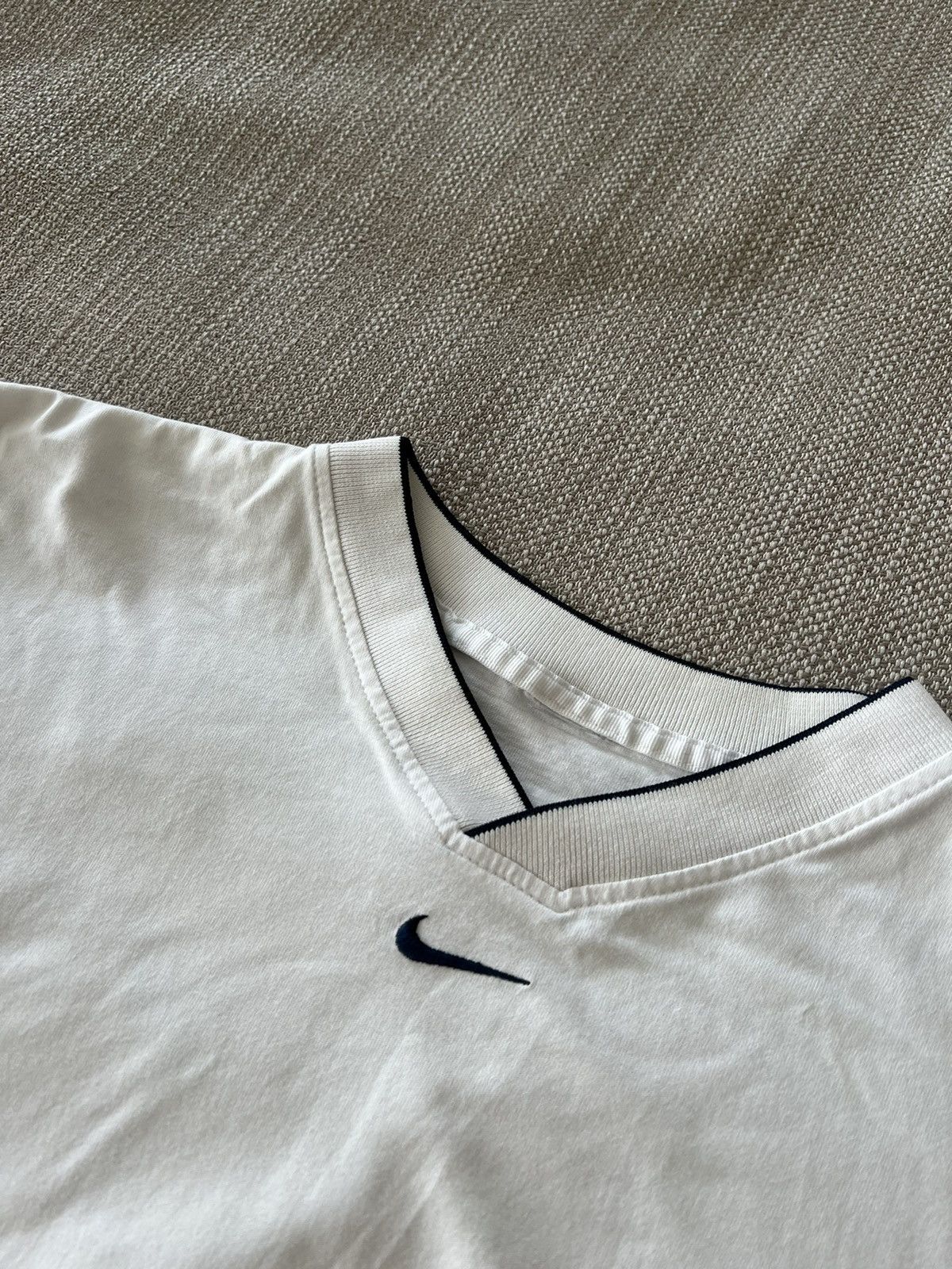 Nike × Vintage Vintage 💥 Nike T-Shirt Center Logo Tee Size US XL / EU 56 / 4 - 8 Thumbnail