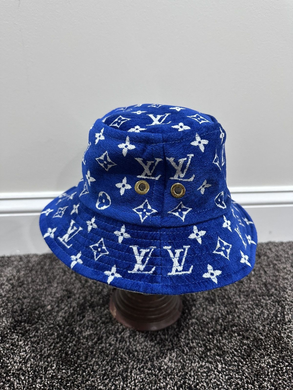 Louis Vuitton Louis Vuitton SS22 LV Monogram Blue White Velvet Bucket Hat Size ONE SIZE - 3 Thumbnail