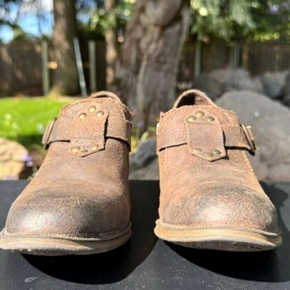 Born Born Brown Leather Ankle Boots Block Heel 6.5 Bootie Women Rustic Earthy Buckle Distressed Size US 7 / IT 37 - 2 Thumbnail
