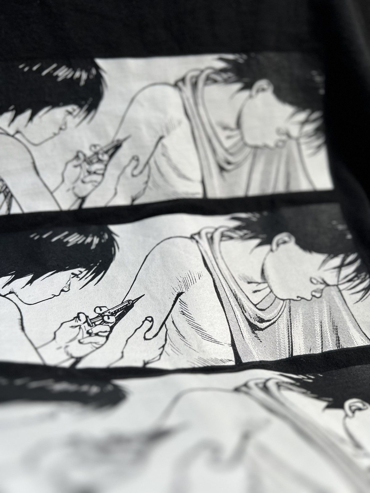 Supreme Supreme Akira Syringe Tee Size US L / EU 52-54 / 3 - 6 Thumbnail