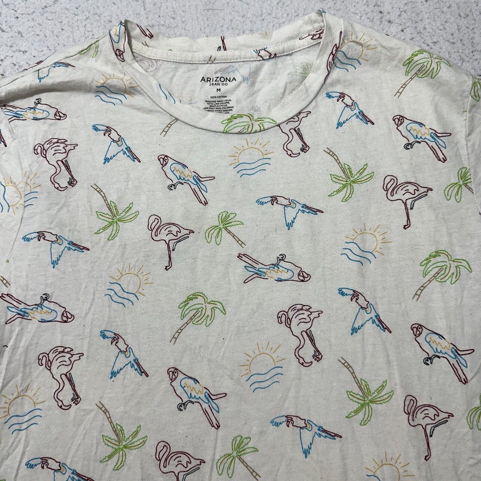 Other Arizona Medium Parrots Flamingos Beach Pattern Graphic Tee Size US M / EU 48-50 / 2 - 2 Thumbnail