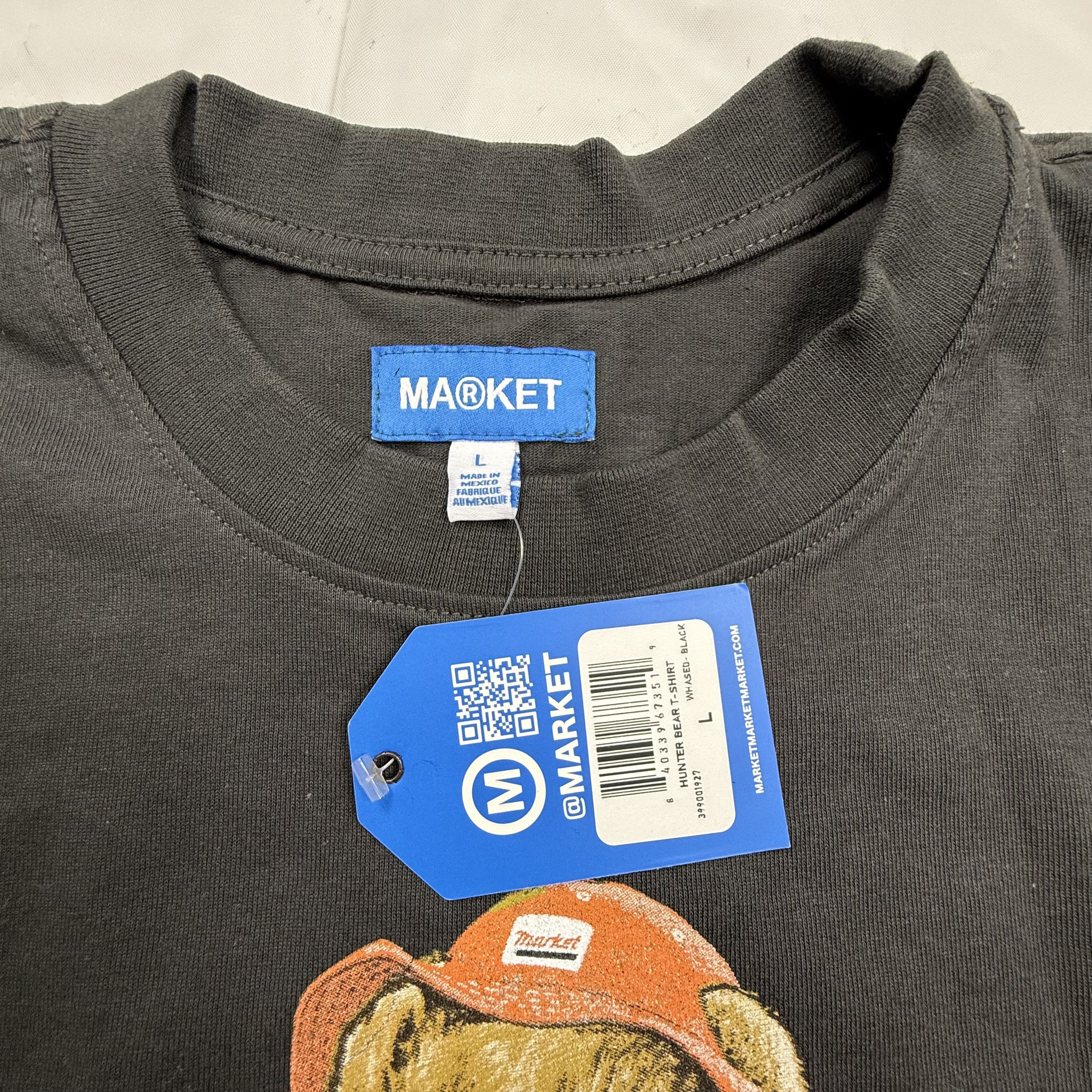 Market Market Hunter Bear T-Shirt Washed Black Graphic Tee Mens Size US L / EU 52-54 / 3 - 3 Thumbnail