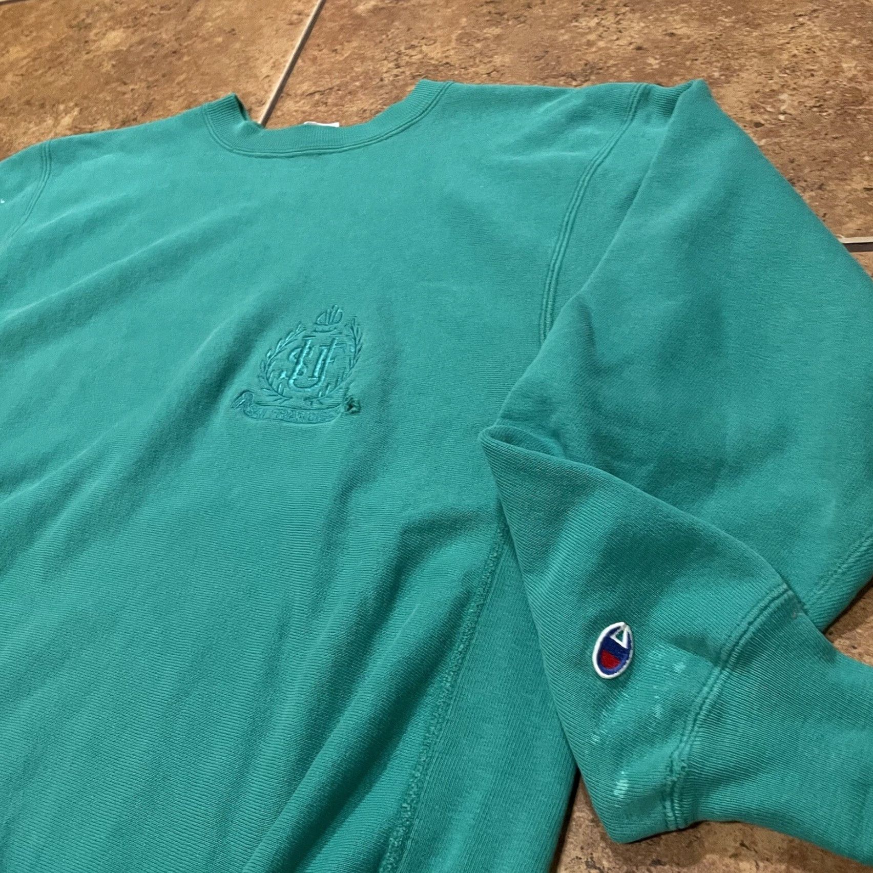 Champion VINTAGE Champion Sweatshirt Crewneck Unisex Adults 90s Turquoise Large Wide Weave Reverse Weave Size US L / EU 52-54 / 3 - 6 Thumbnail