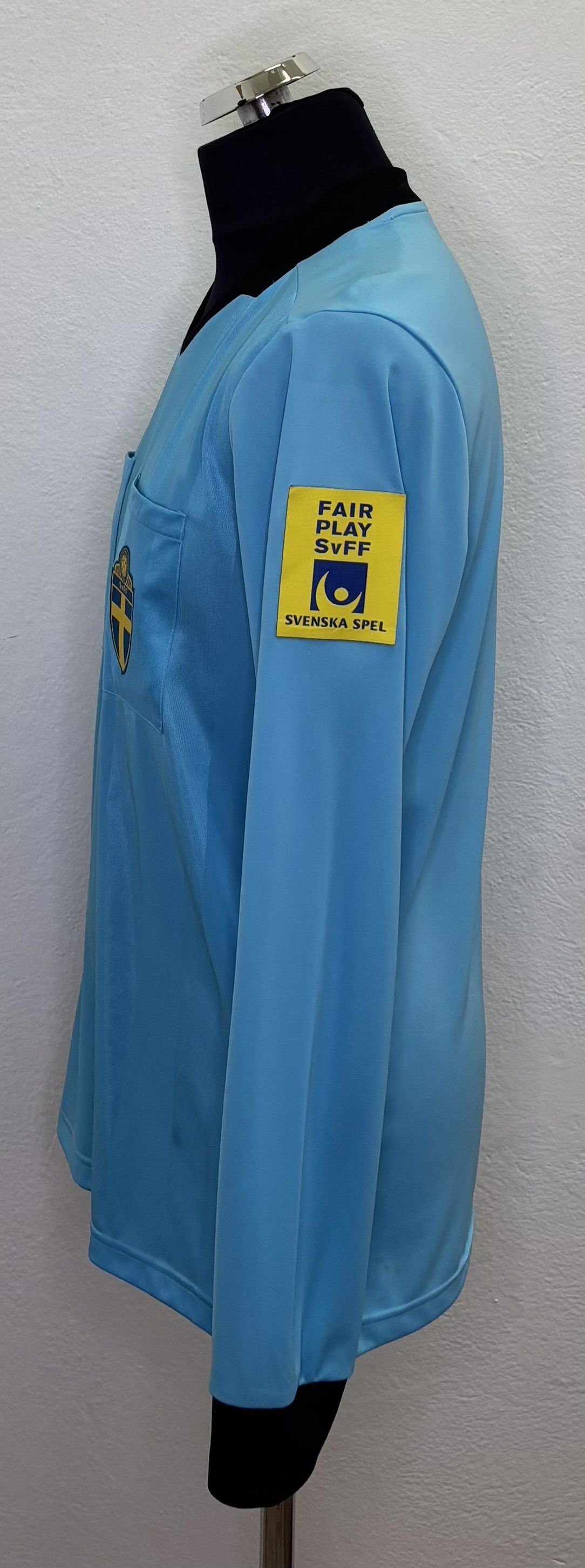 Adidas Sweden 2017/2018 Adidas Referee Shirt Size M Size US M / EU 48-50 / 2 - 3 Thumbnail