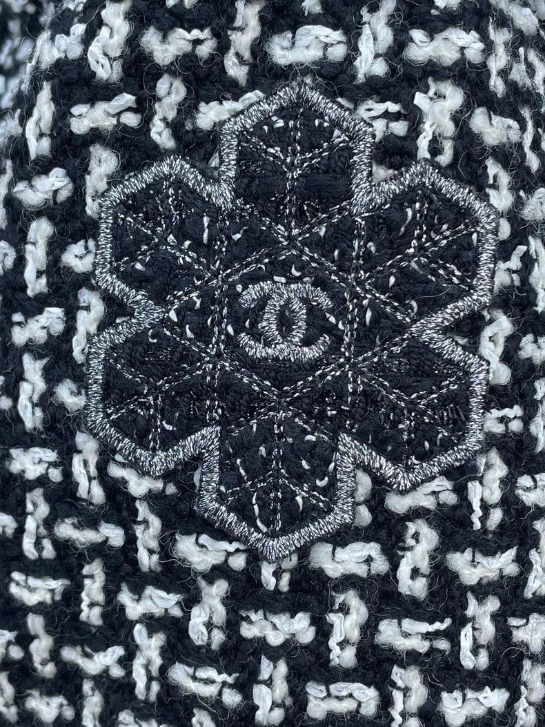 Chanel Chanel Black and White Puffer Jacket -2505 Size US S / EU 44-46 / 1 - 3 Thumbnail