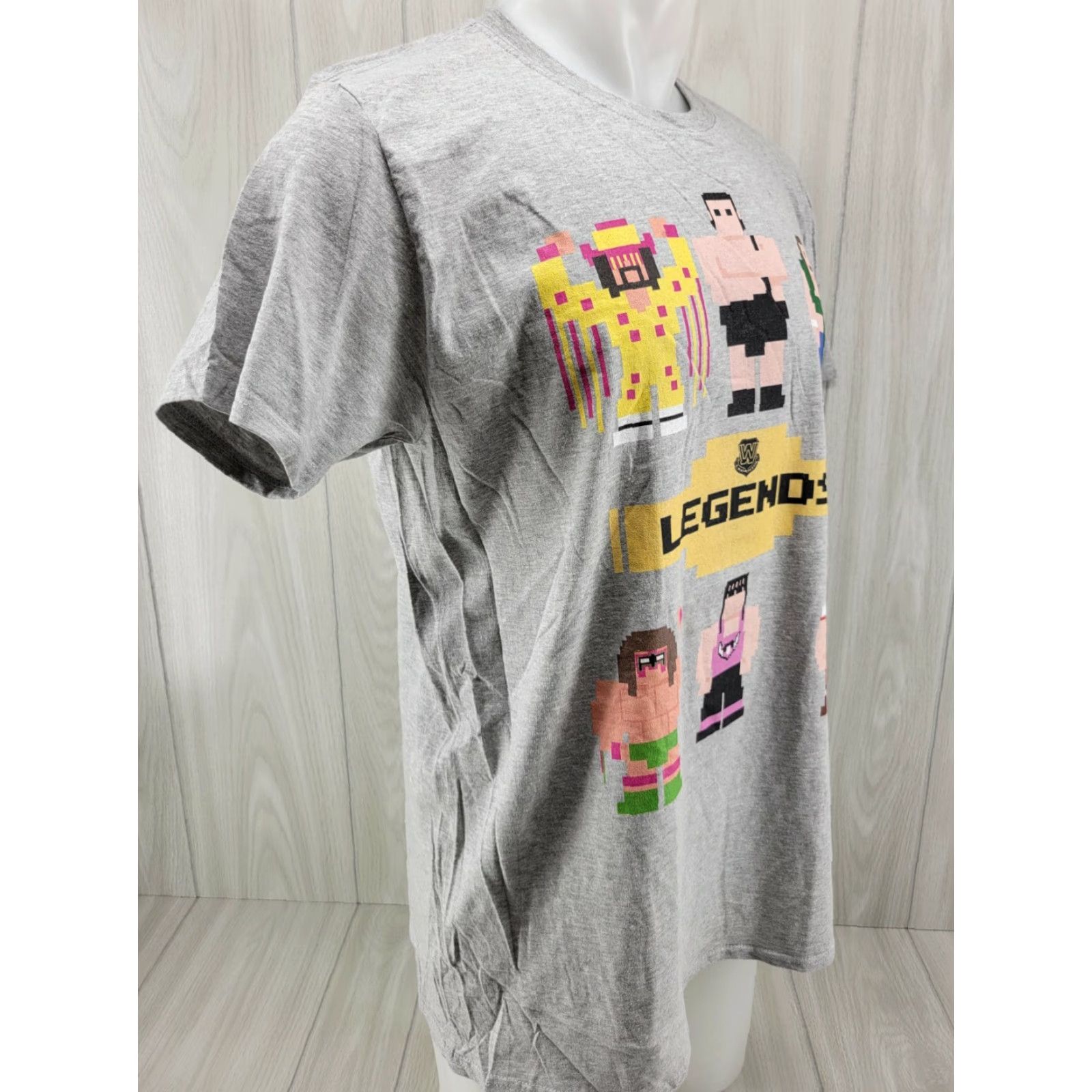 Gildan WWE 8-Bit Legends T-Shirt Large Gray Men Short Sleeve Crew Neck Cotton Shirt Gildan Vintage No Size US L / EU 52-54 / 3 - 4 Thumbnail