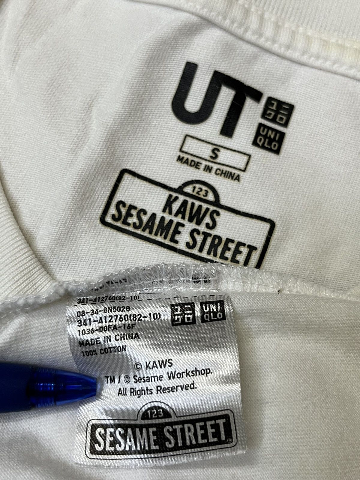 Kaws × Uniqlo UNIQLO x KAWS x SESAME STREET(ELMO) COLLABORATION T SHIRT Size US S / EU 44-46 / 1 - 8 Thumbnail