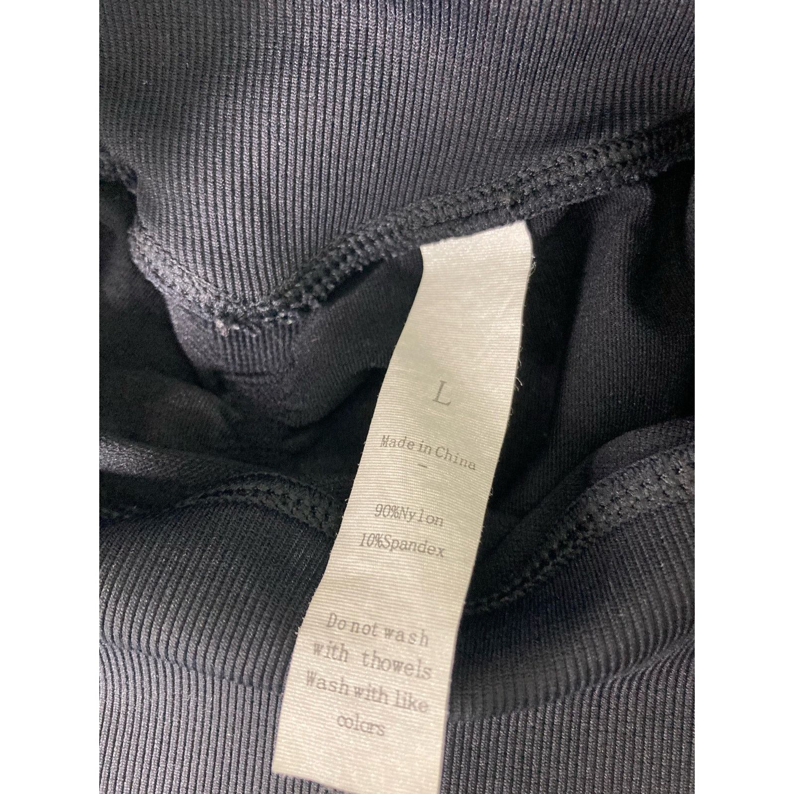 Other Women's Compression Shorts Lot of 2 L Athletic Activewear Size 28" / US 6 / IT 42 - 6 Thumbnail