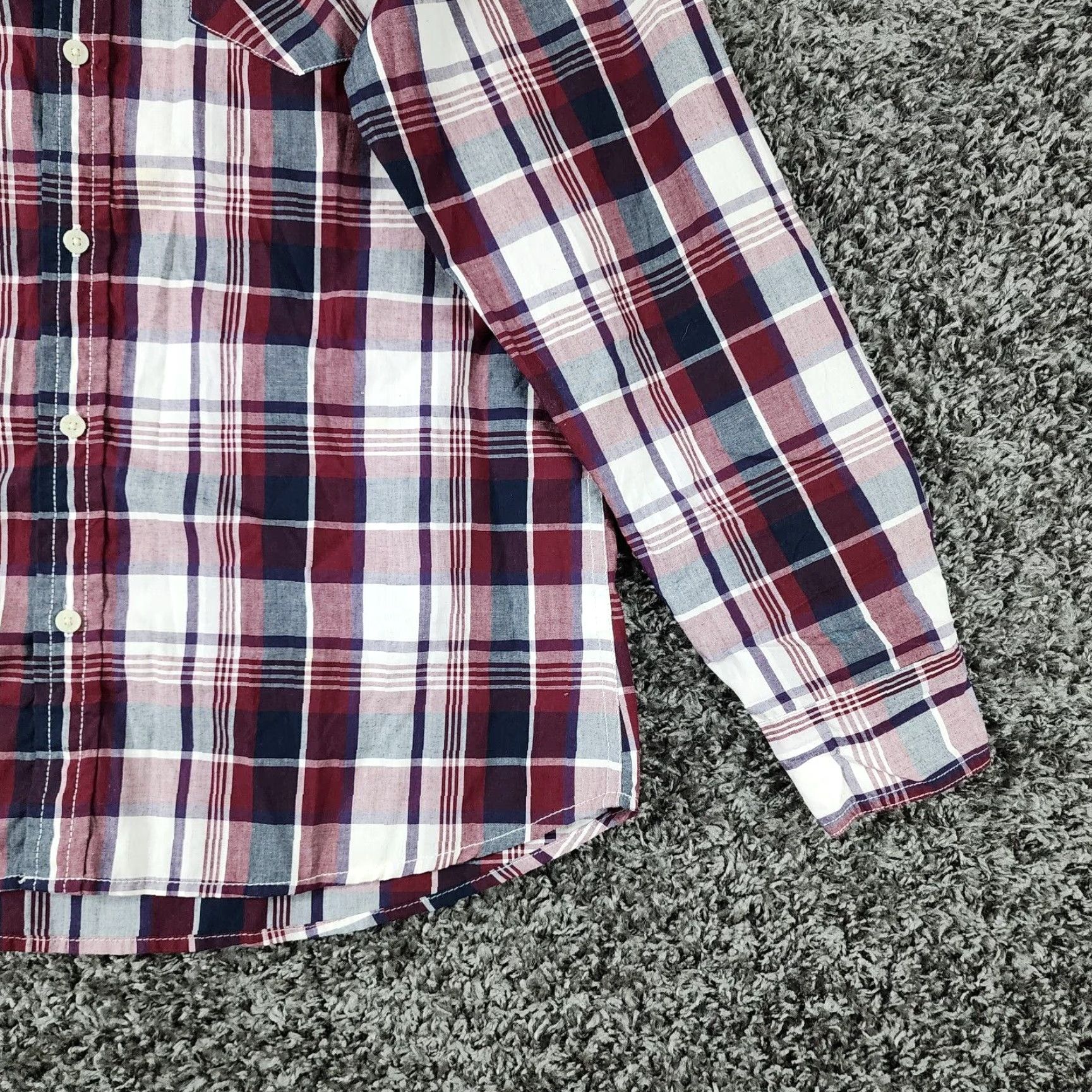Vintage Mens Red Blue Plaid Long Sleeve Button Up Shirt Size Large Urban Pipeline Size US L / EU 52-54 / 3 - 2 Thumbnail