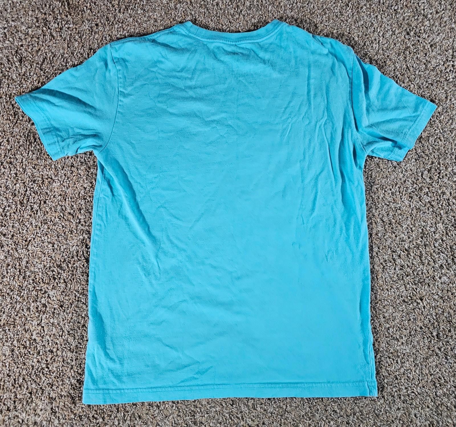 American Eagle Outfitters American Eagle Tailgate Surfing Snoopy Pocket XS Tshirt Size US XS / EU 42 / 0 - 6 Thumbnail