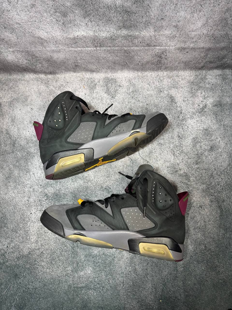 Jordan Brand Size 11 | Jordan 6 Bordeaux No Box | Pre-Owned Size US 11 / EU 44 - 2 Thumbnail