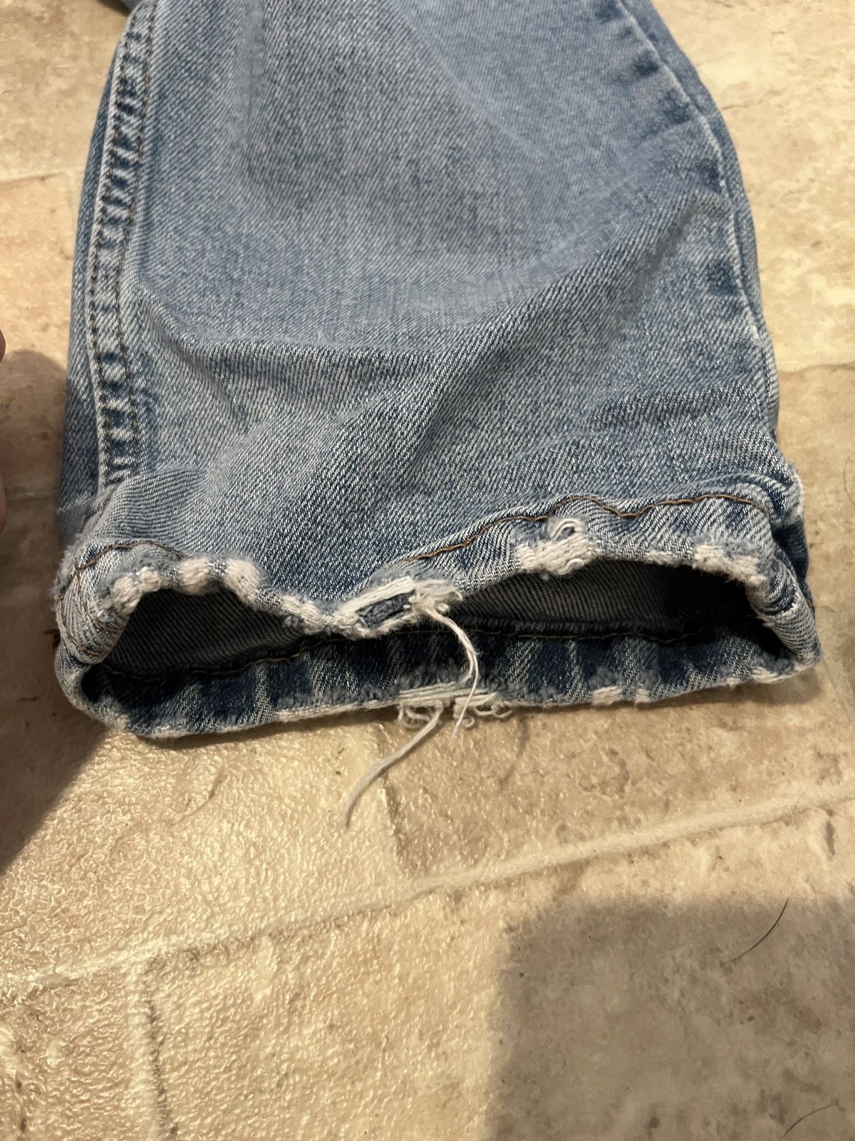 Levi's Levi’s 511 Denim Distressed Blue Jeans Waist 32 Length 30 Size US 32 / EU 48 - 3 Thumbnail