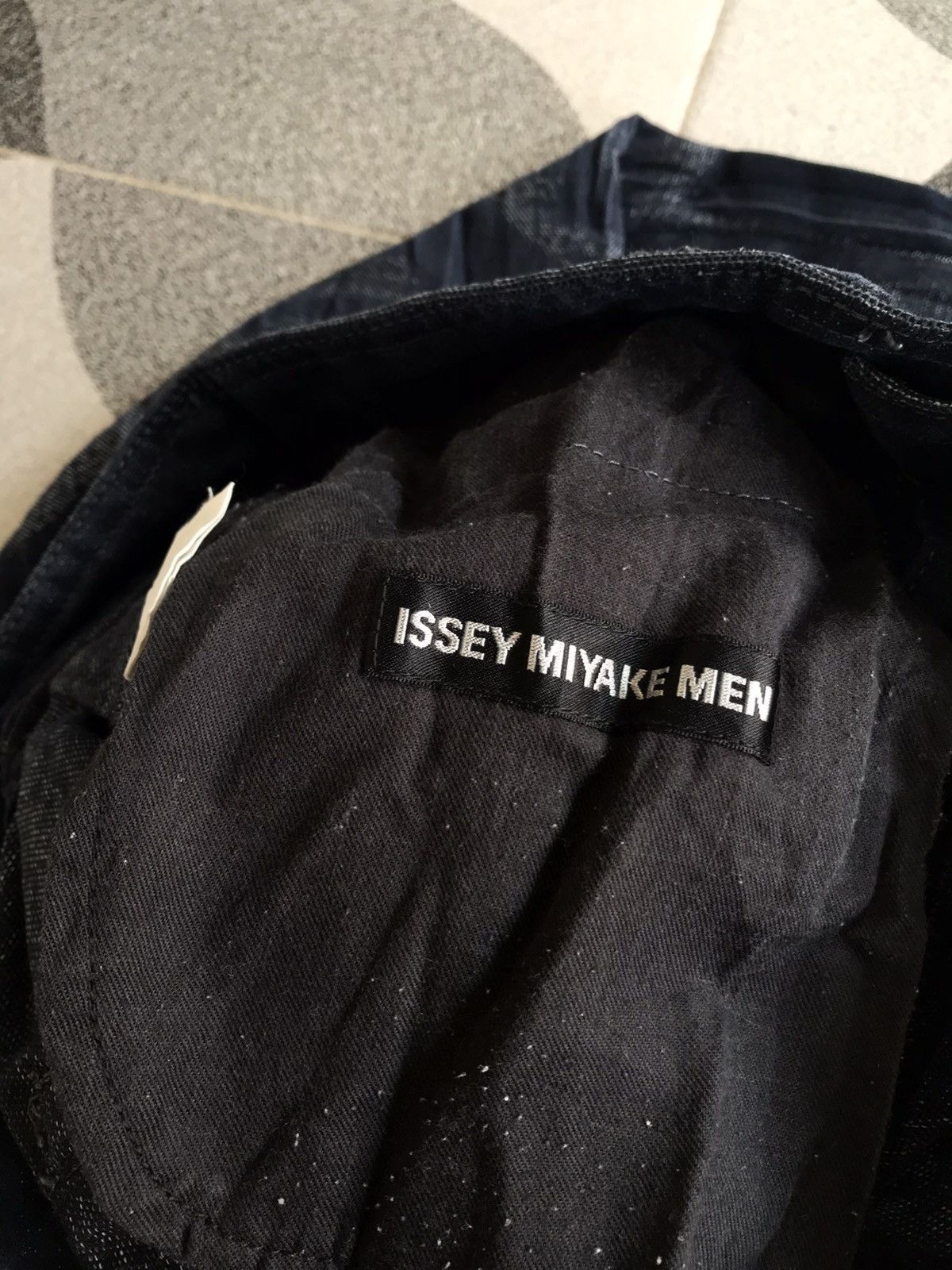 Final Home × Issey Miyake × Japanese Brand Issey Miyake Men Crinkle Effect Jeans Size US 30 / EU 46 - 9 Thumbnail