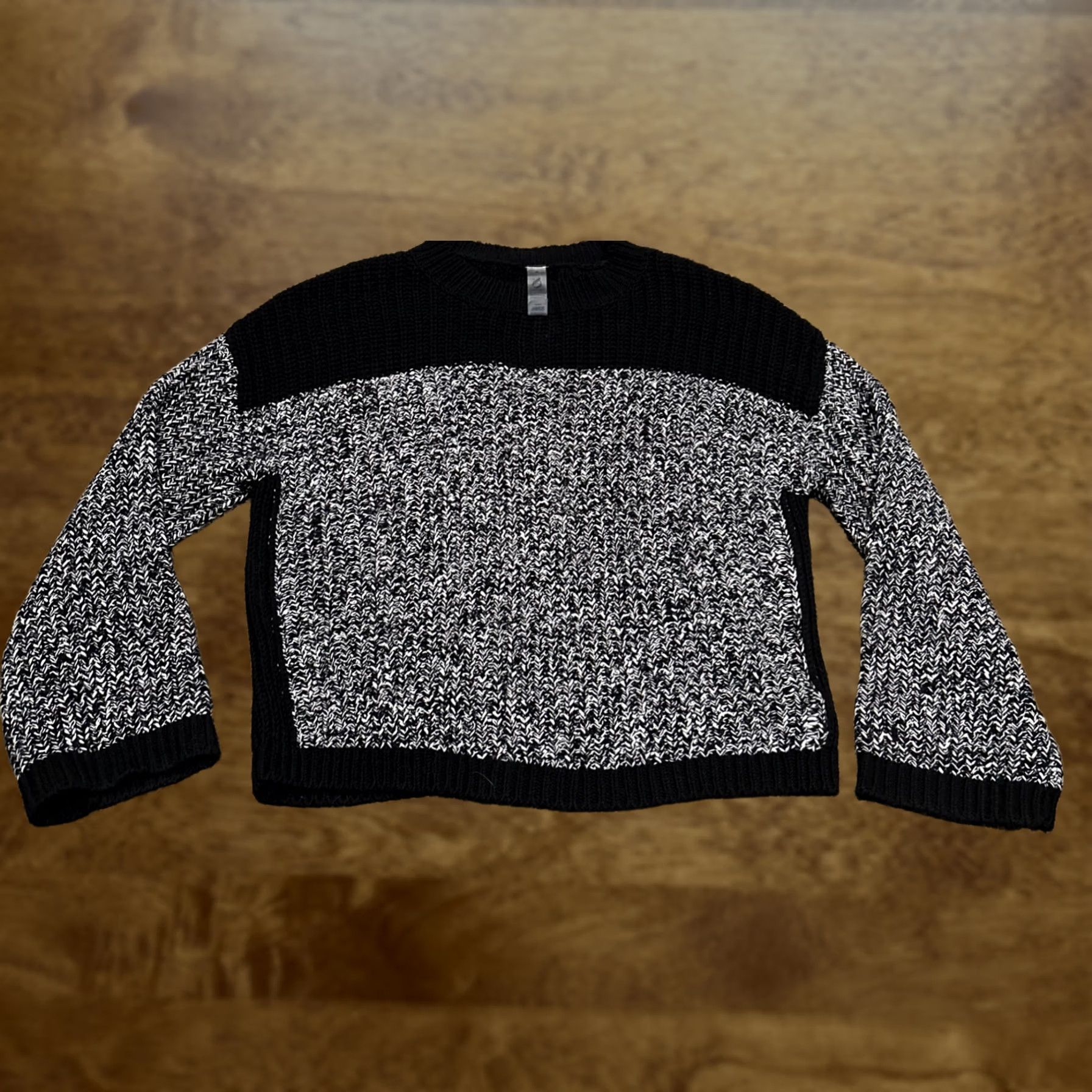 Vintage Lou & Gray Sweater Women’s M Black White Cotton Blend Short A33 Size M / US 6-8 / IT 42-44 - 1 Thumbnail