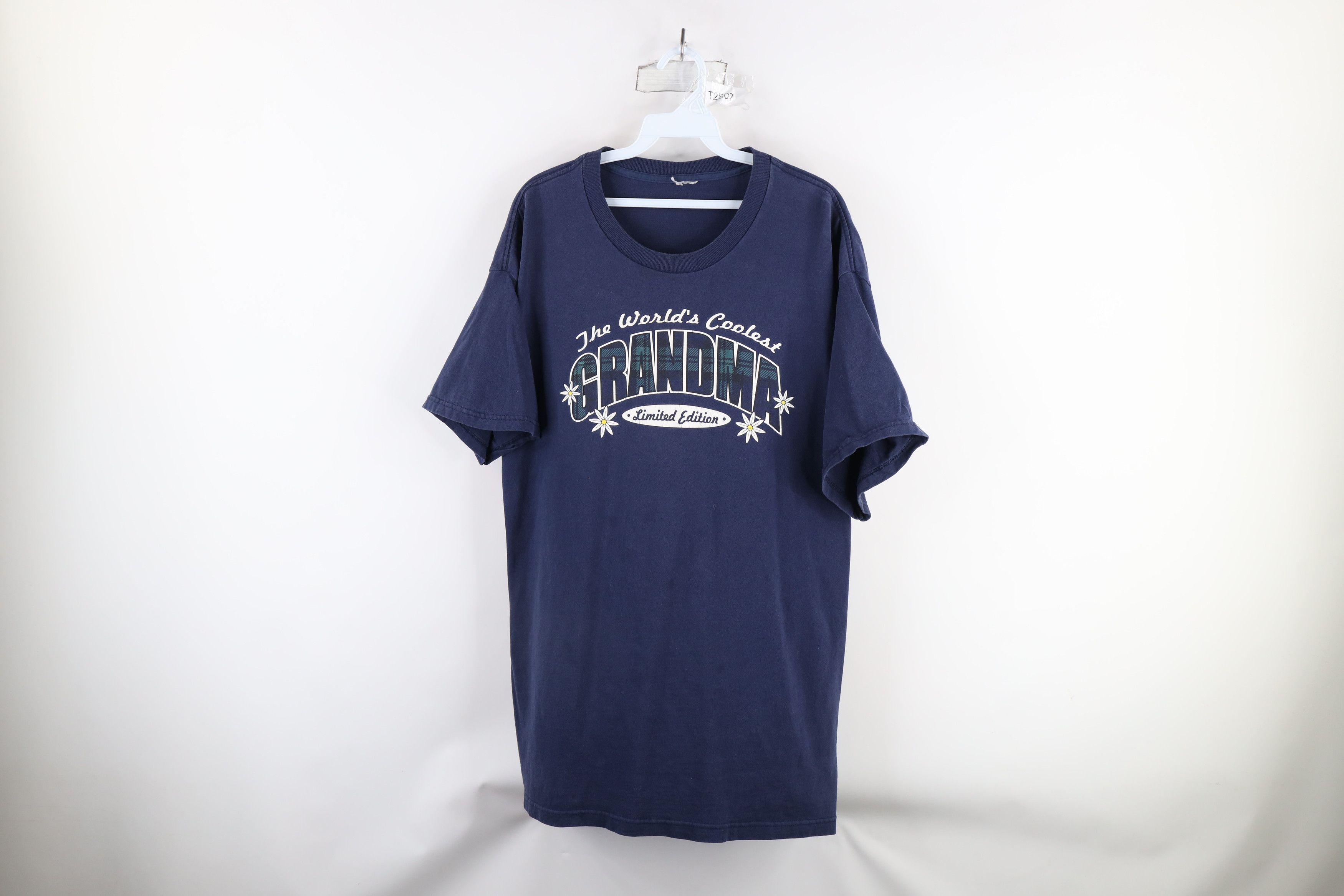 Vintage Vintage 90s Streetwear The Worlds Coolest Grandma T-Shirt Size XL / US 12-14 / IT 48-50 - 1 Thumbnail