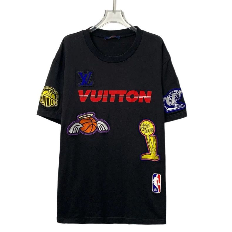 Louis Vuitton Louis Vuitton Black logo printed applique cotton crew neck Size US XXL / EU 58 / 5 - 1 Thumbnail
