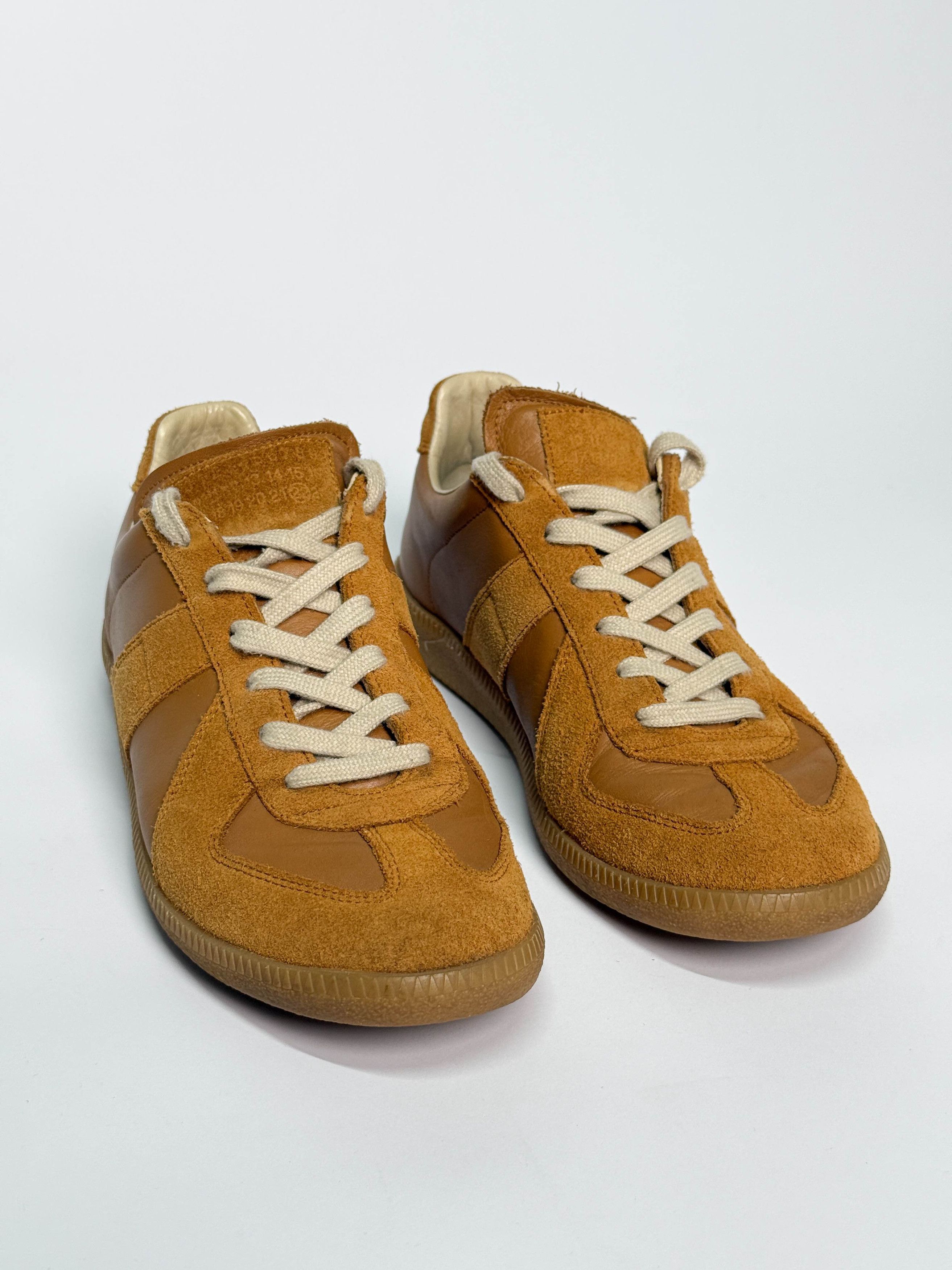 Maison Margiela Maison Margiela 'Replica' GATs Brown Size US 7 / EU 40 - 2 Thumbnail