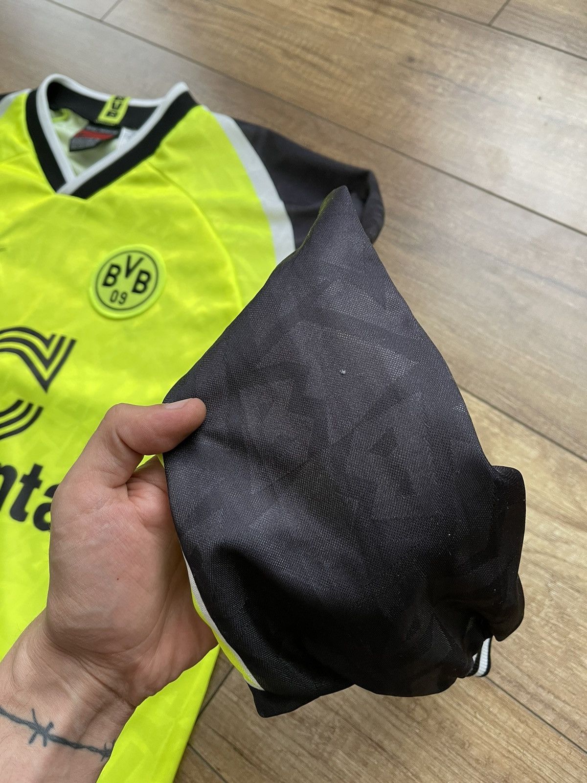 Nike 1995/1996 Nike Borussia Dortmund Vintage Soccer Jersey Tee Size US XL / EU 56 / 4 - 16 Thumbnail