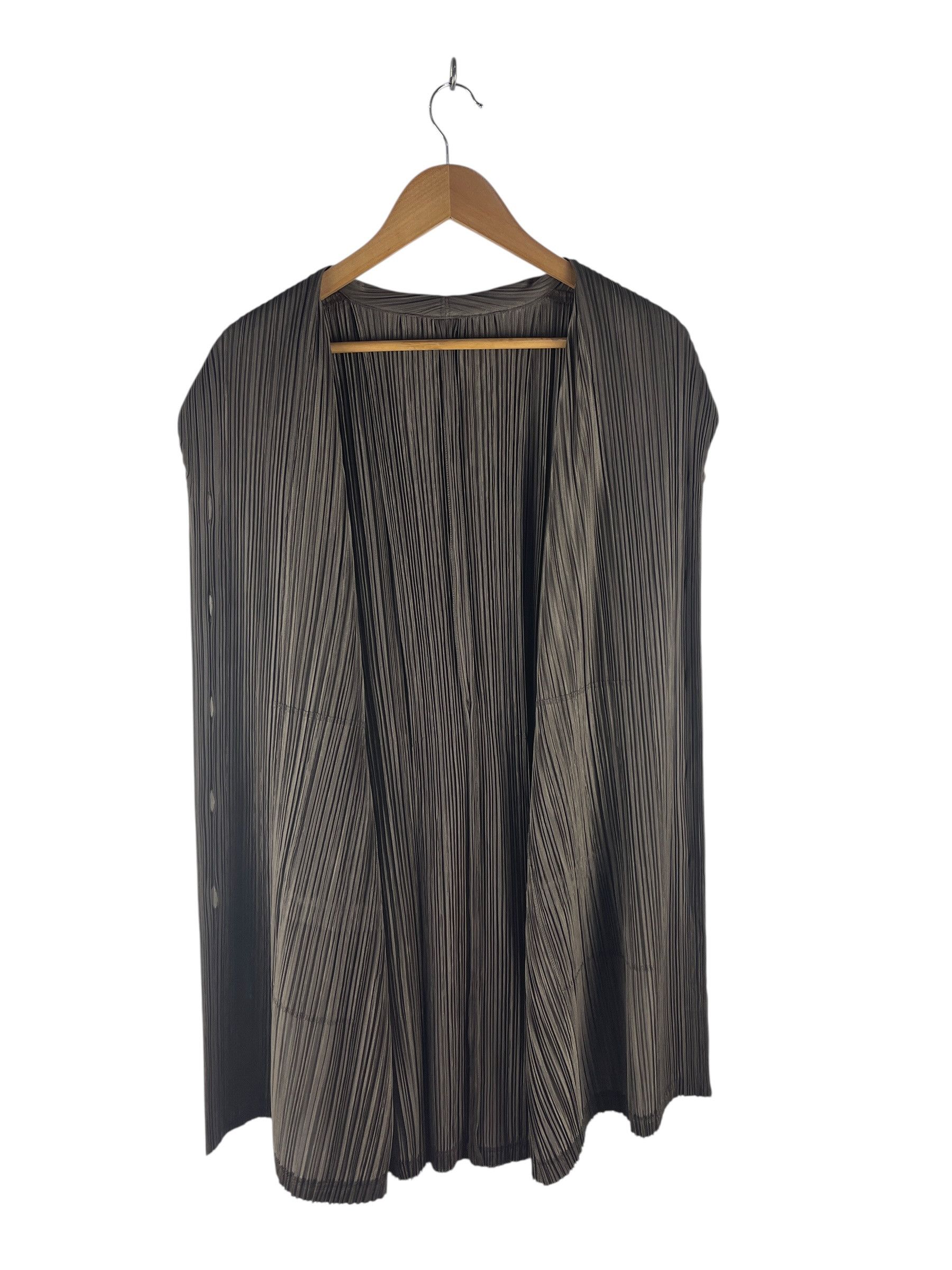 Pleats Please Issey Miyake Pleats Please Issey Miyake Button Front Pleated Cardigan Size US L / EU 52-54 / 3 - 4 Thumbnail