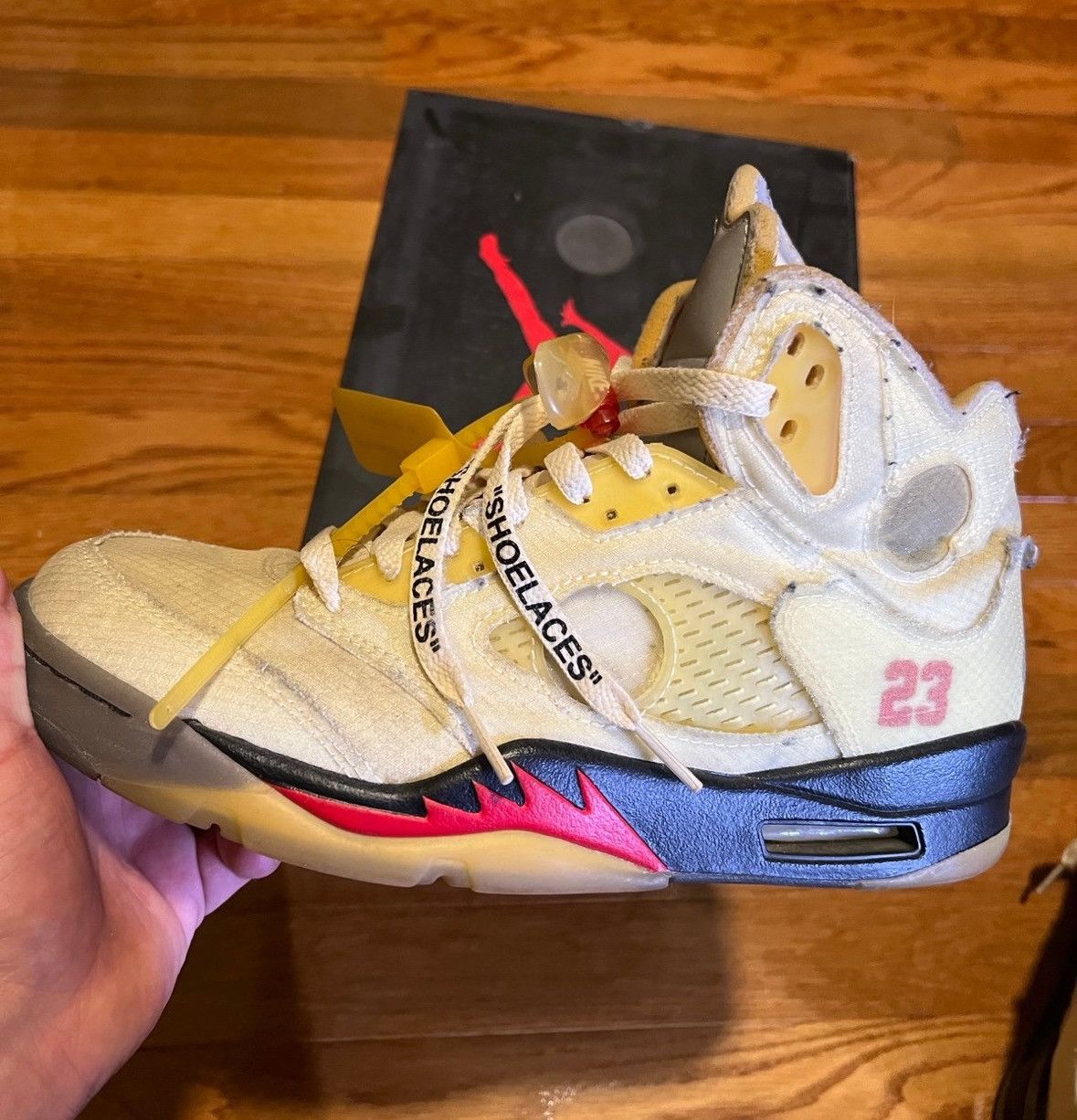 Jordan Brand × Off-White Off white Jordan 5 sail 8.5 Size US 8.5 / EU 41-42 - 2 Thumbnail