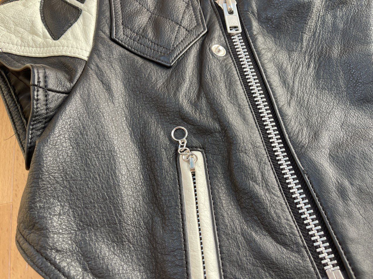 Adidas × Jeremy Scott Adidas Jeremy Scott leather biker jacket, Wings vest, O27140 Size S / US 4 / IT 40 - 9 Thumbnail