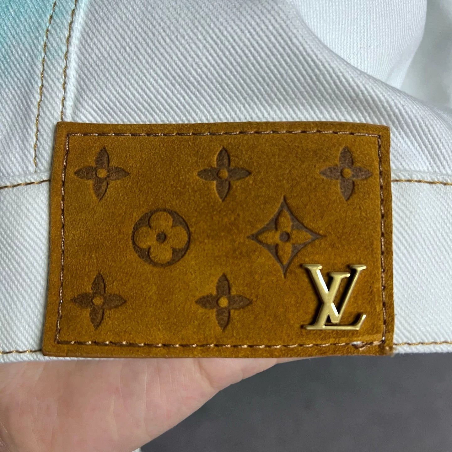 Louis Vuitton Louis Vuitton White Spray-Paint Denim Jacket Size US L / EU 52-54 / 3 - 6 Thumbnail