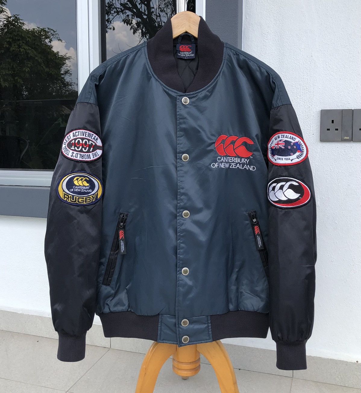 Canterbury of New Zealand VTG Canterburry New Zealand Embroidery Logo Varsity Jacket Size US L / EU 52-54 / 3 - 1 Thumbnail