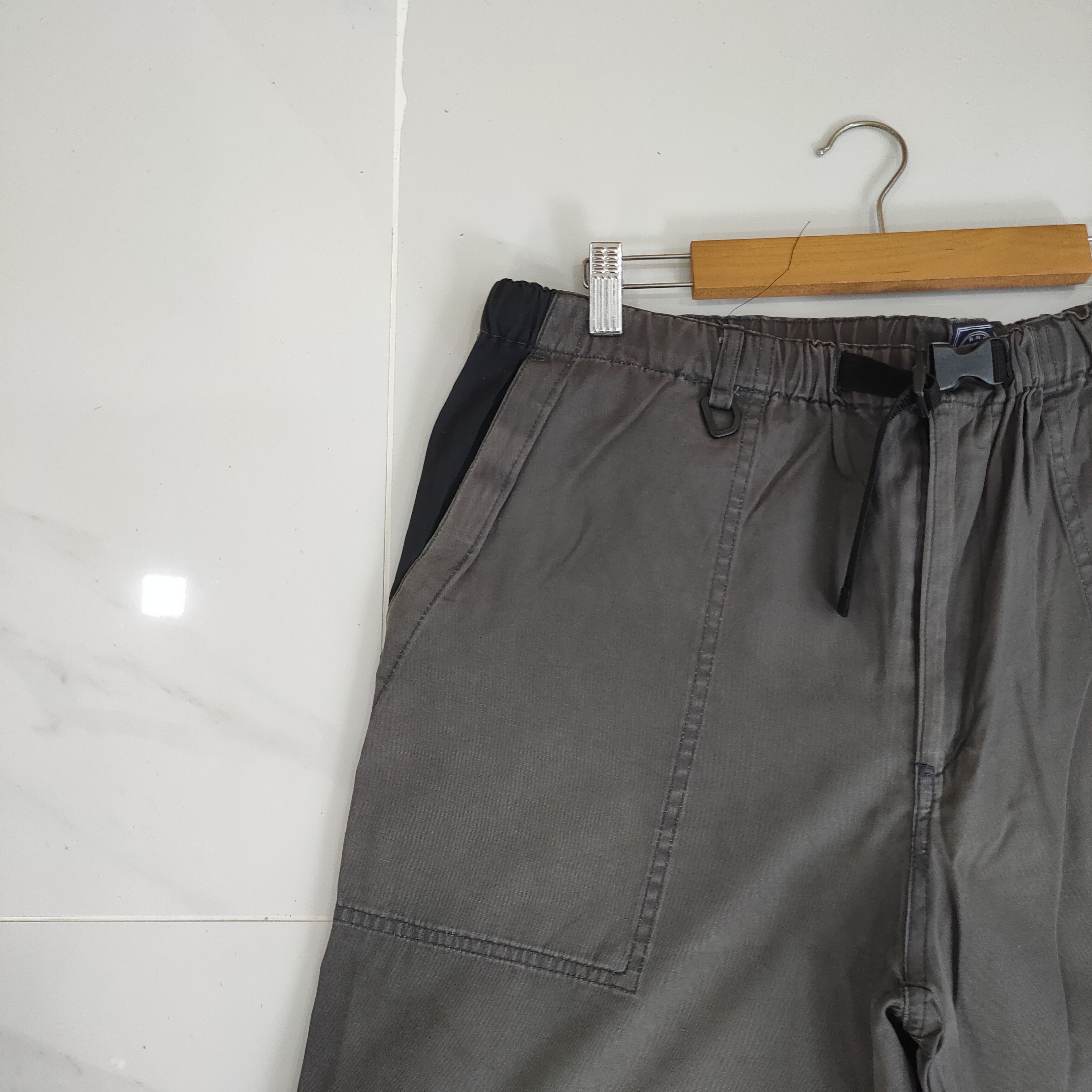 Japanese Brand BRIDGE GREY BUCKLE BAGGY PANTS Size US 34 / EU 50 - 4 Thumbnail