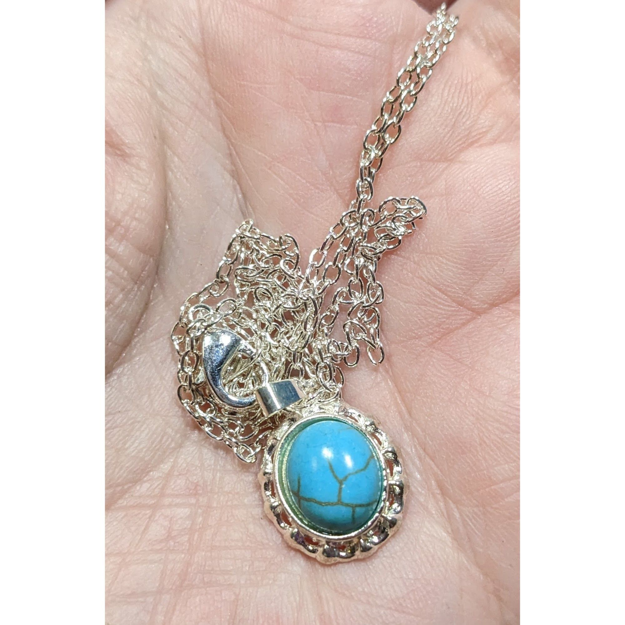 Other Southwestern Faux Turquoise Oval Pendant Silver Tone Filigre Size ONE SIZE - 6 Thumbnail