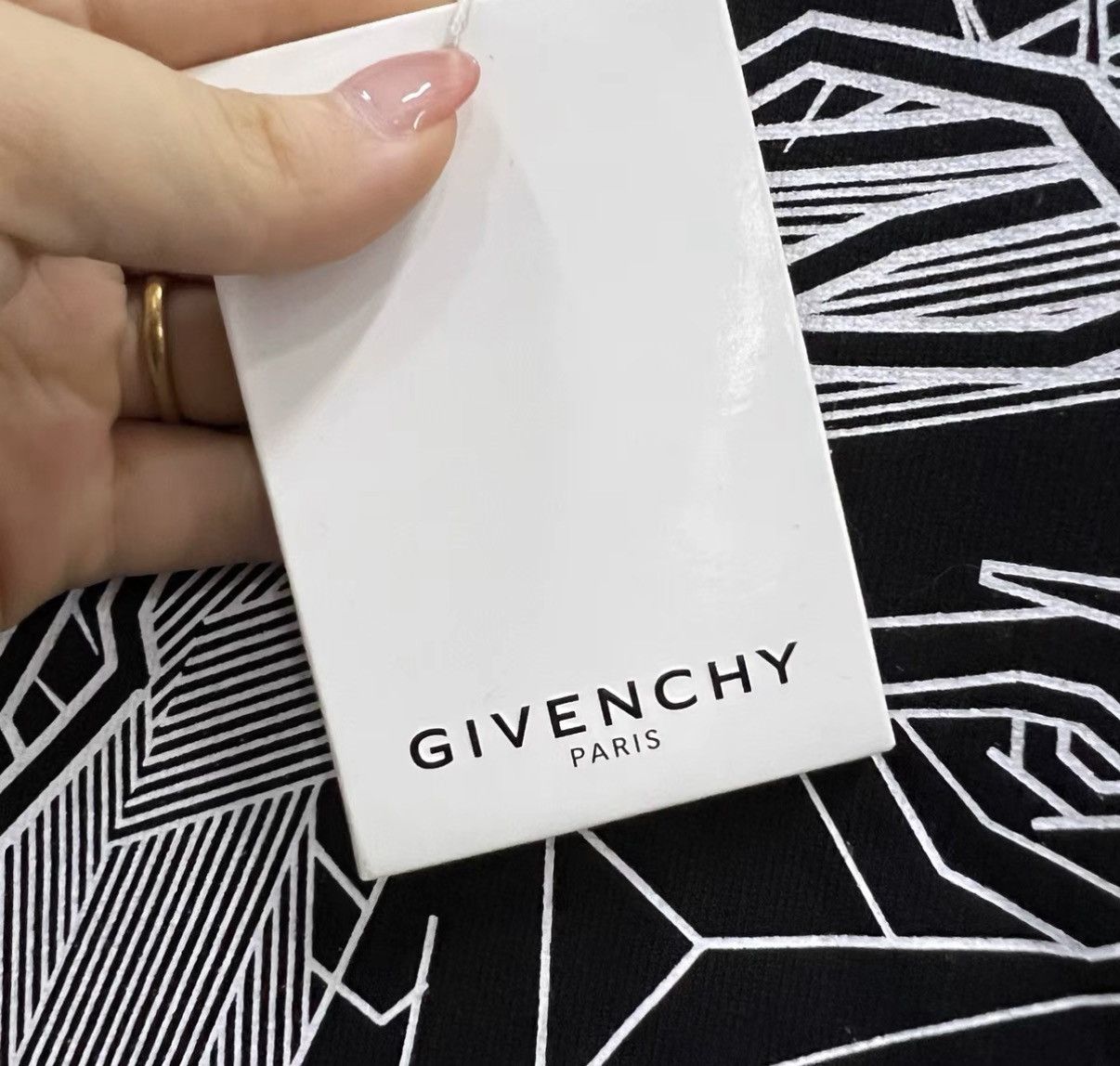 Givenchy Givenchy Black Line Figure Print Sweatshirt J41 Size US S / EU 44-46 / 1 - 3 Thumbnail