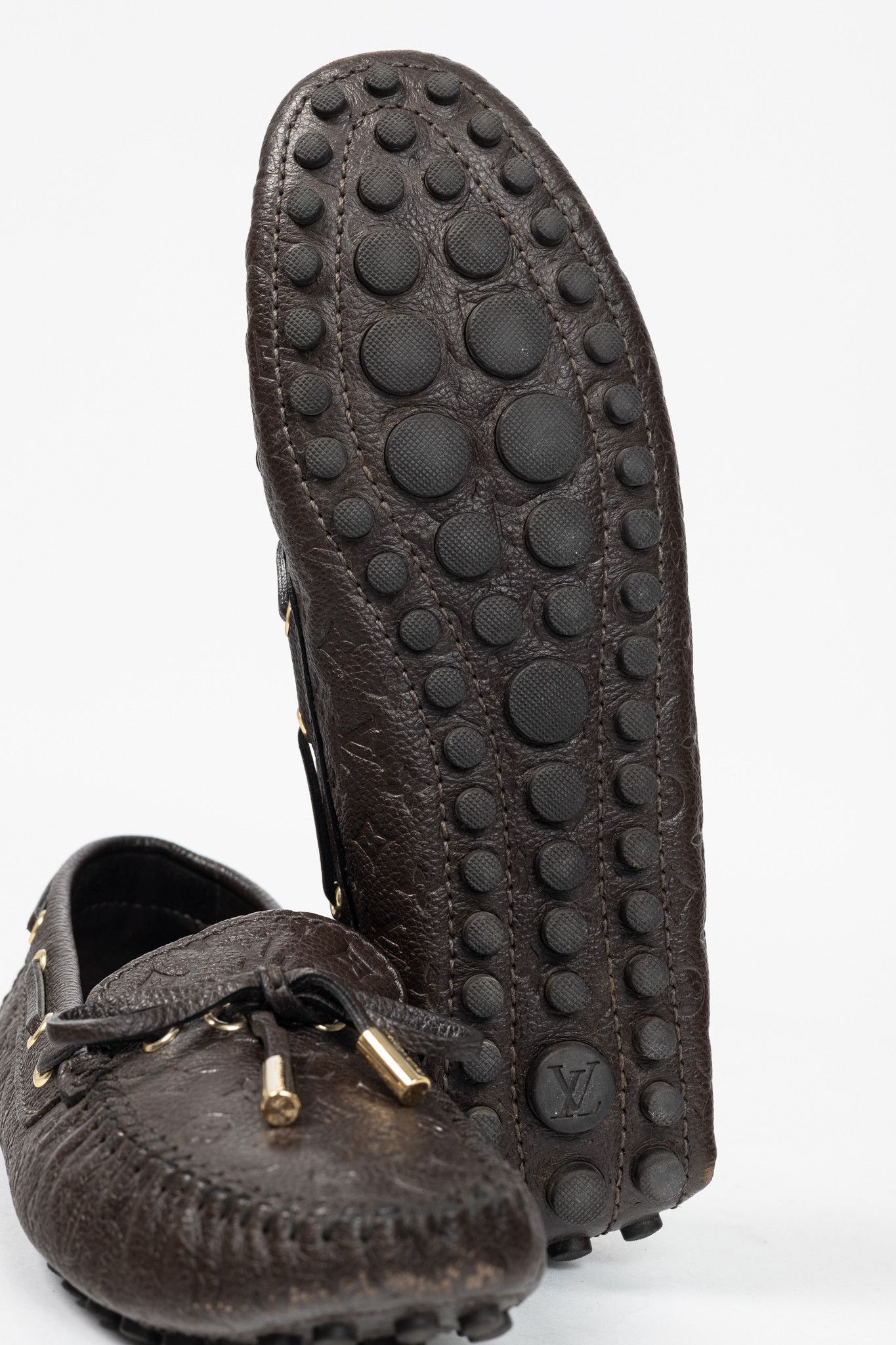 Louis Vuitton Louis Vuitton Gloria Monogram-Embossed Leather Flat Loafers Size US 6.5 / IT 36.5 - 6 Thumbnail