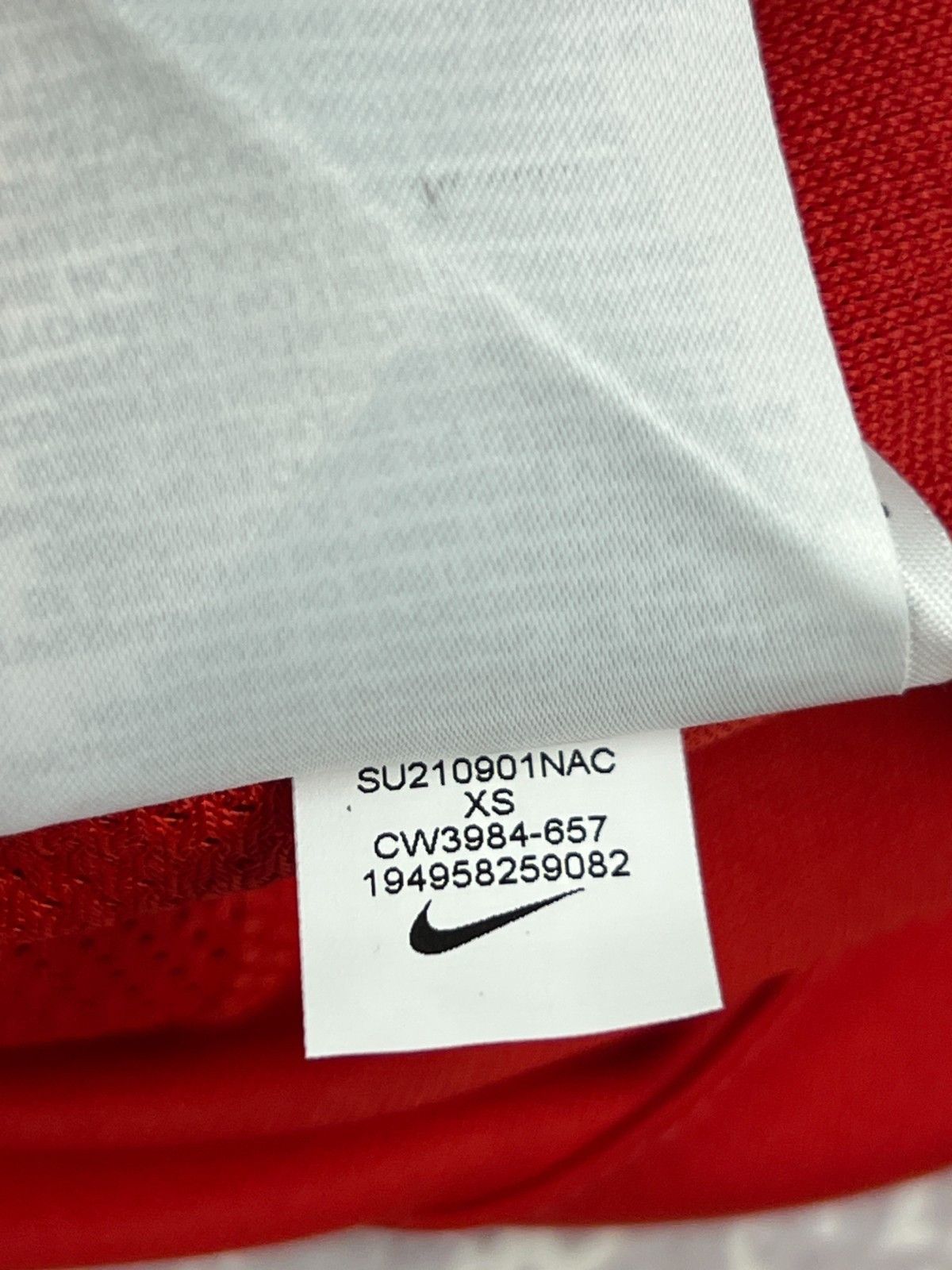 Nike 2021/2022 Nike Salzburg Home Soccer Jersey Boys 7-8 years Size US XXS / EU 40 - 8 Thumbnail