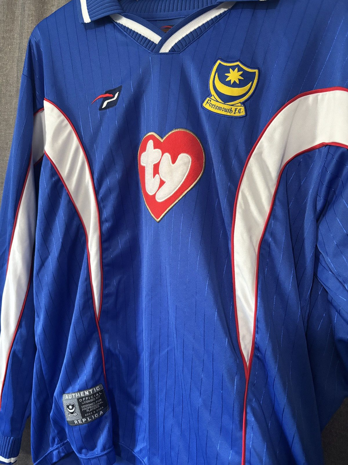 Other Portsmouth FC 2002-03 Home Long Sleeve Jersey Size US L / EU 52-54 / 3 - 2 Thumbnail