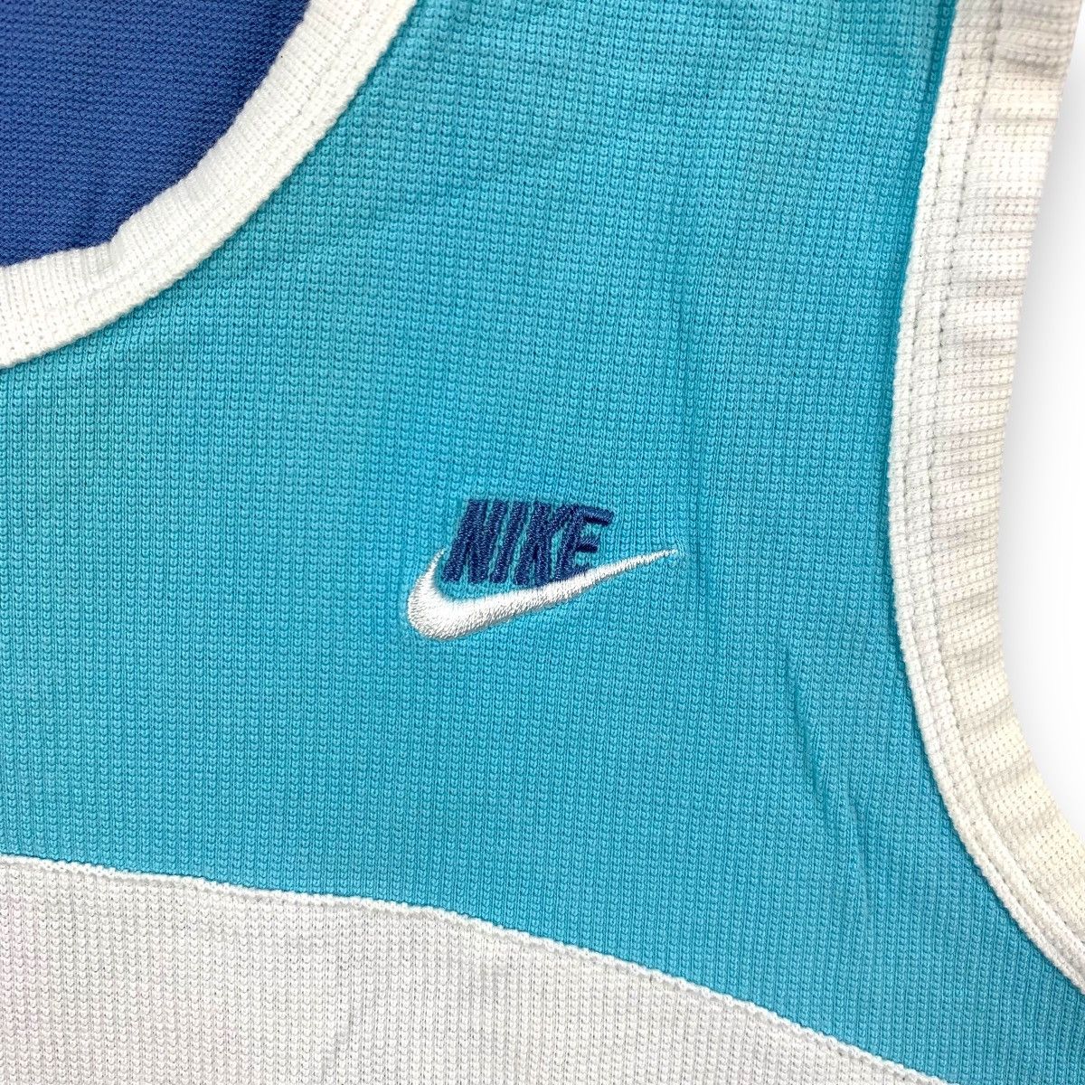 Nike Vintage NIKE SPORTSWEAR Embroidered Logo Tank Top Tee Shirt Size US L / EU 52-54 / 3 - 3 Thumbnail