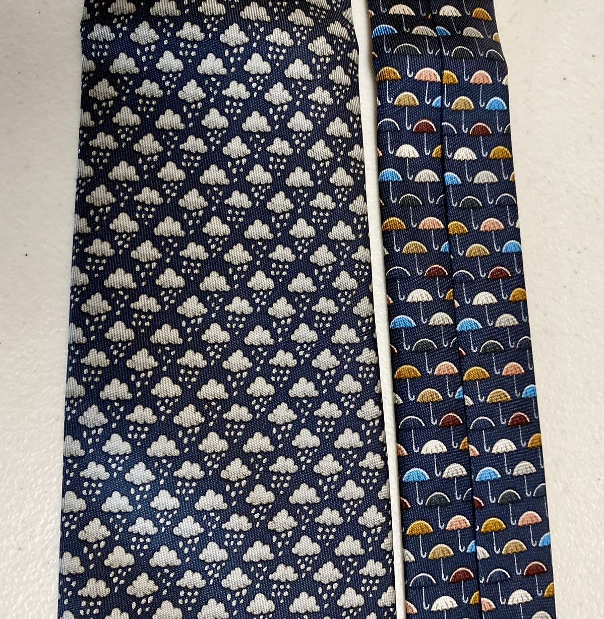Hermes Hermès 🇫🇷 Blue Rainy Day Cover 5616 MA Vintage Print Tie NWT Size ONE SIZE - 3 Thumbnail