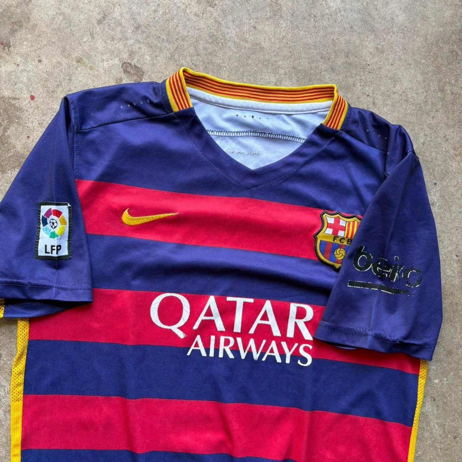 Nike Nike barcelona fc 2015-16 football jersey size small men’s Size US S / EU 44-46 / 1 - 7 Thumbnail