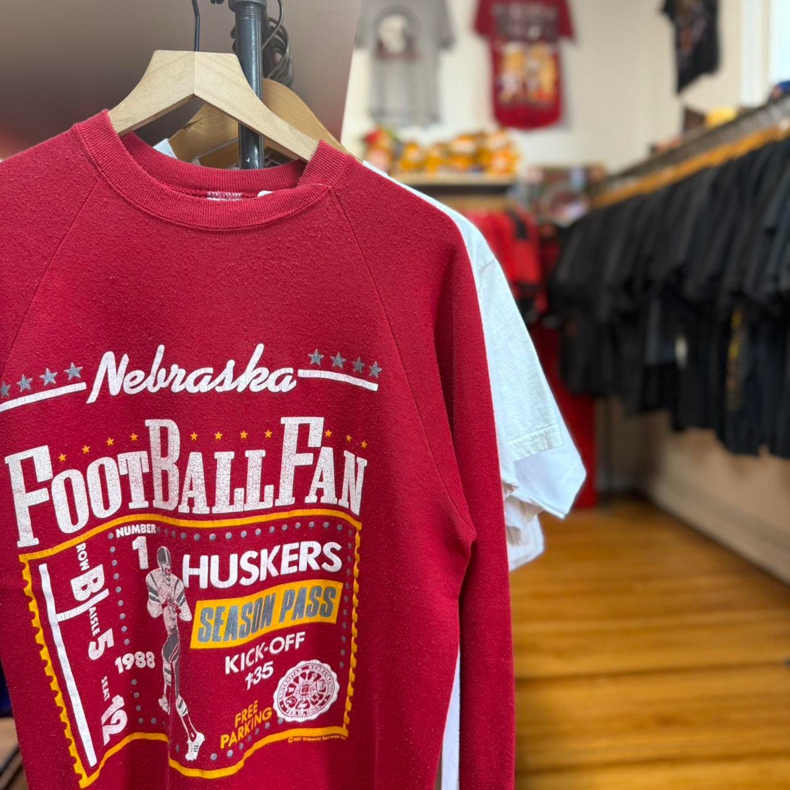 Vintage Vintage 90s Nebraska Huskers Football Fan Crewneck Size US M / EU 48-50 / 2 - 1 Thumbnail