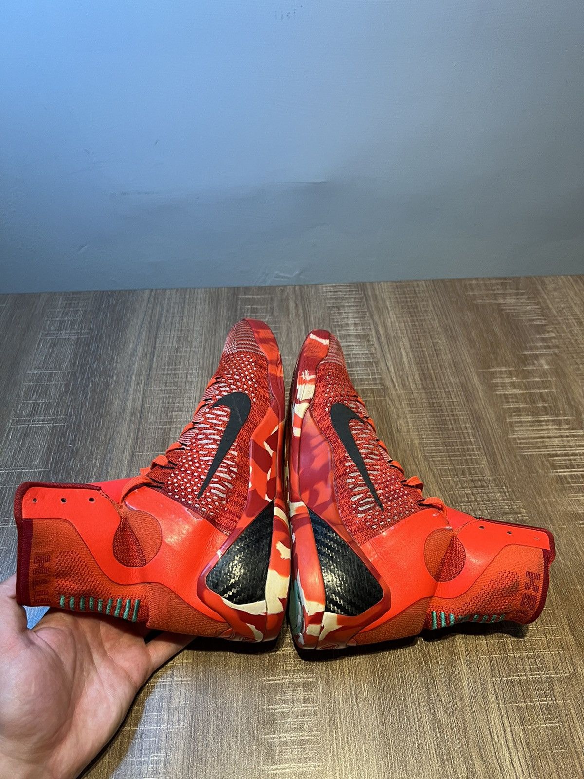 Nike Nike Kobe 9 Elite Christmas 2014 Mens Sneaker Size 8.5 Size US 8.5 / EU 41-42 - 5 Thumbnail