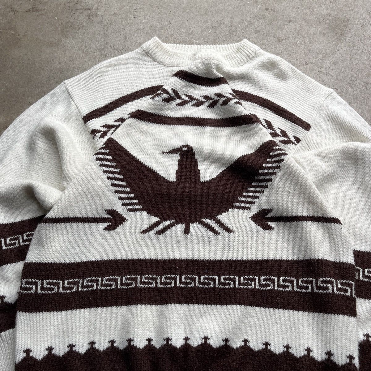 Vintage Vintage 90’s Aztec Style Pullover Knit Sweater Size US M / EU 48-50 / 2 - 2 Thumbnail