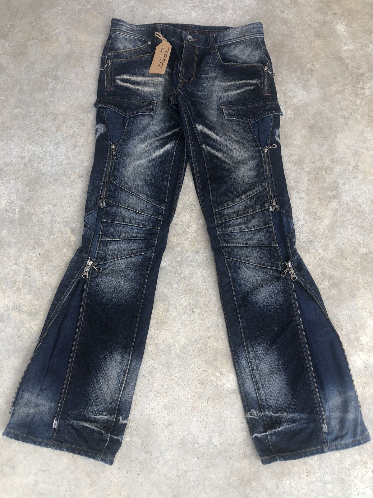 Japanese Nicole Flared Jeans Distressed Jeans