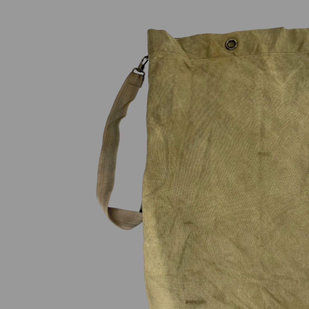 Vintage Vintage 1960s faded military army duffle Size ONE SIZE - 3 Thumbnail