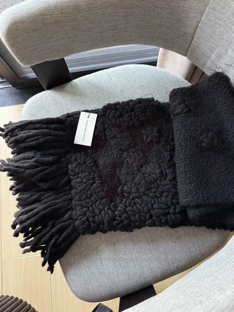 Dries Van Noten Dries Van Noten Floral Knitted Texture Scarf Size ONE SIZE - 1 Thumbnail