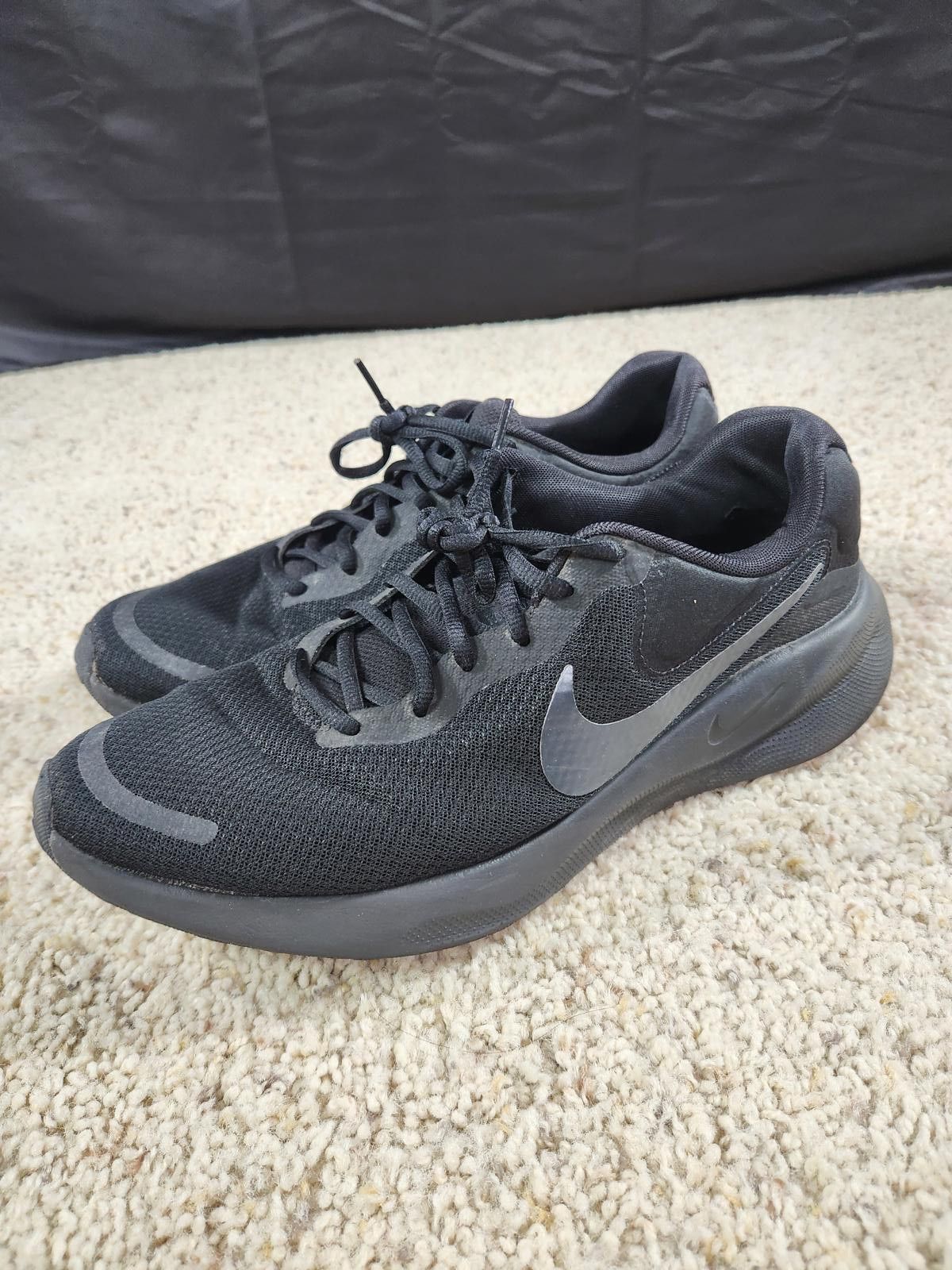 Nike Nike Downshifter 12 Black White Running Shoe Men's 12 Size US 12 / EU 45 - 3 Thumbnail