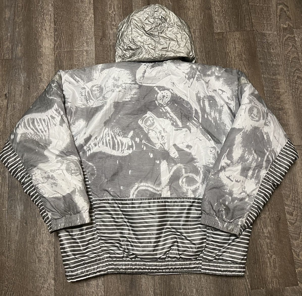 Vintage Vintage Luhta Made in Finland Astronaut Snow Puffer Jacket Size US XL / EU 56 / 4 - 5 Thumbnail