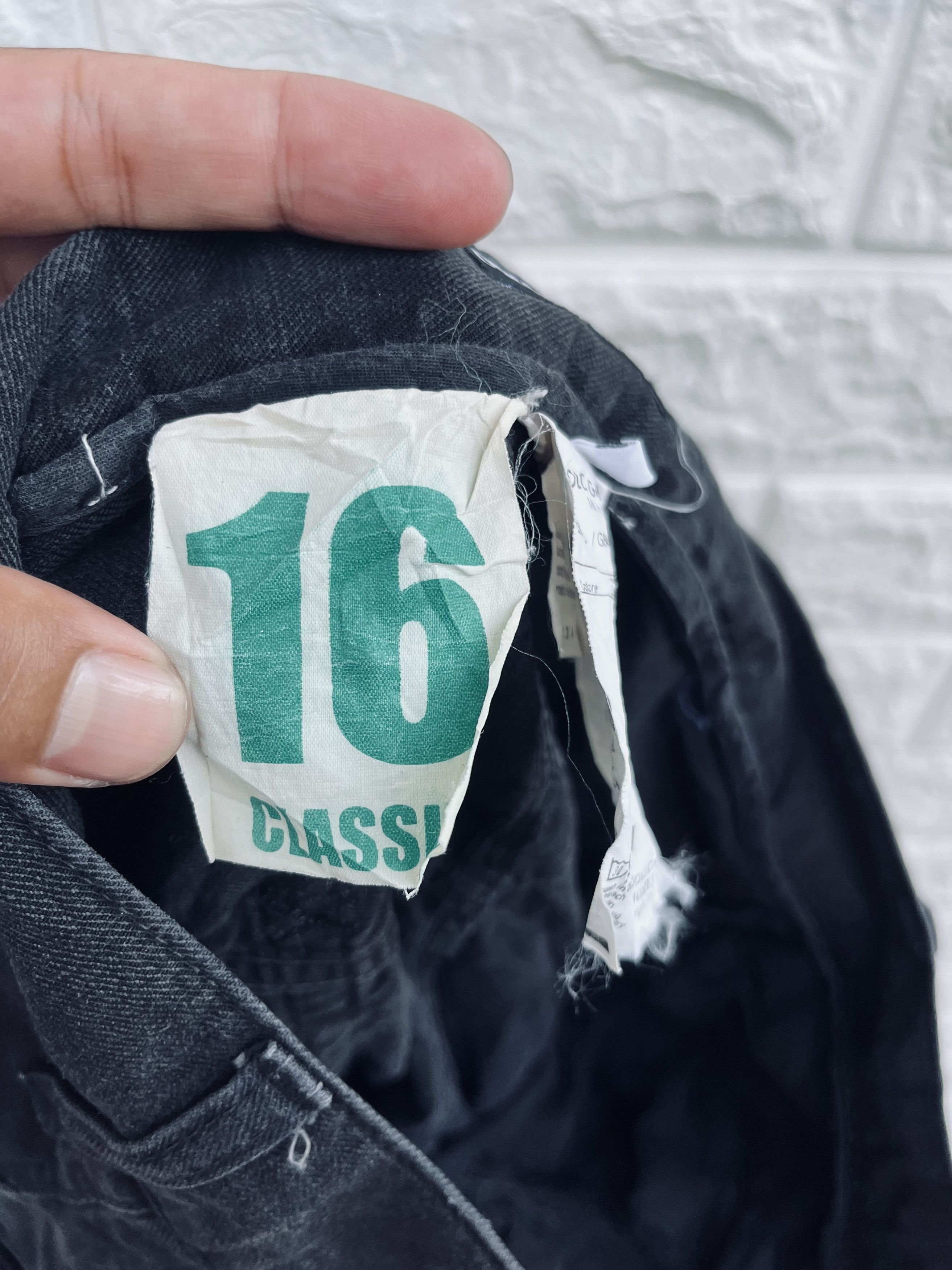 Dolce & Gabbana × Vintage Vintage Dolce & Gabbana Big Logo Zipper Fashion Style Size US 34 / EU 50 - 14 Thumbnail