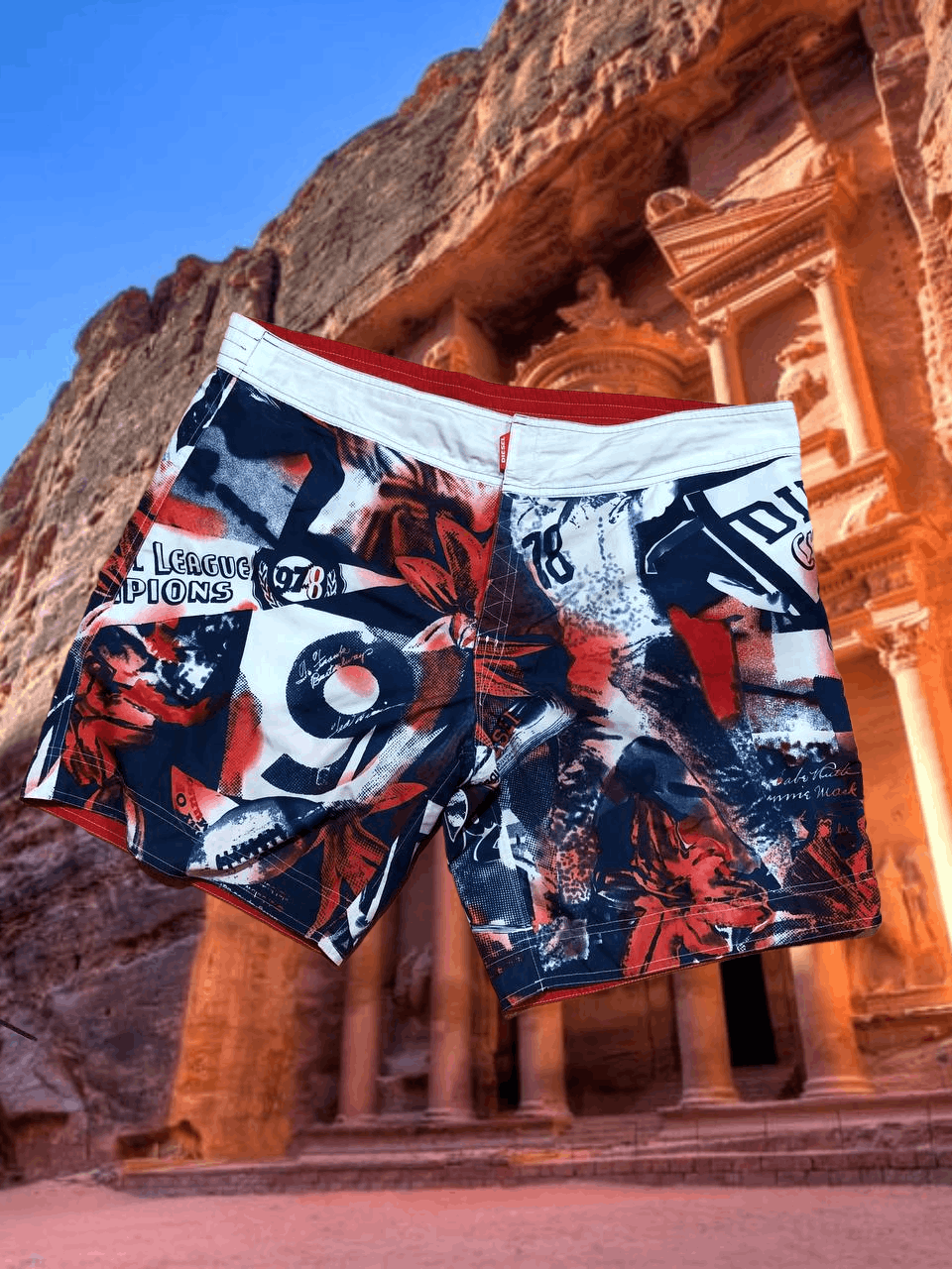 Diesel shorts print DIESEL Vintage crazy Y2K logo streetwear Size US 36 / EU 52 - 1 Thumbnail