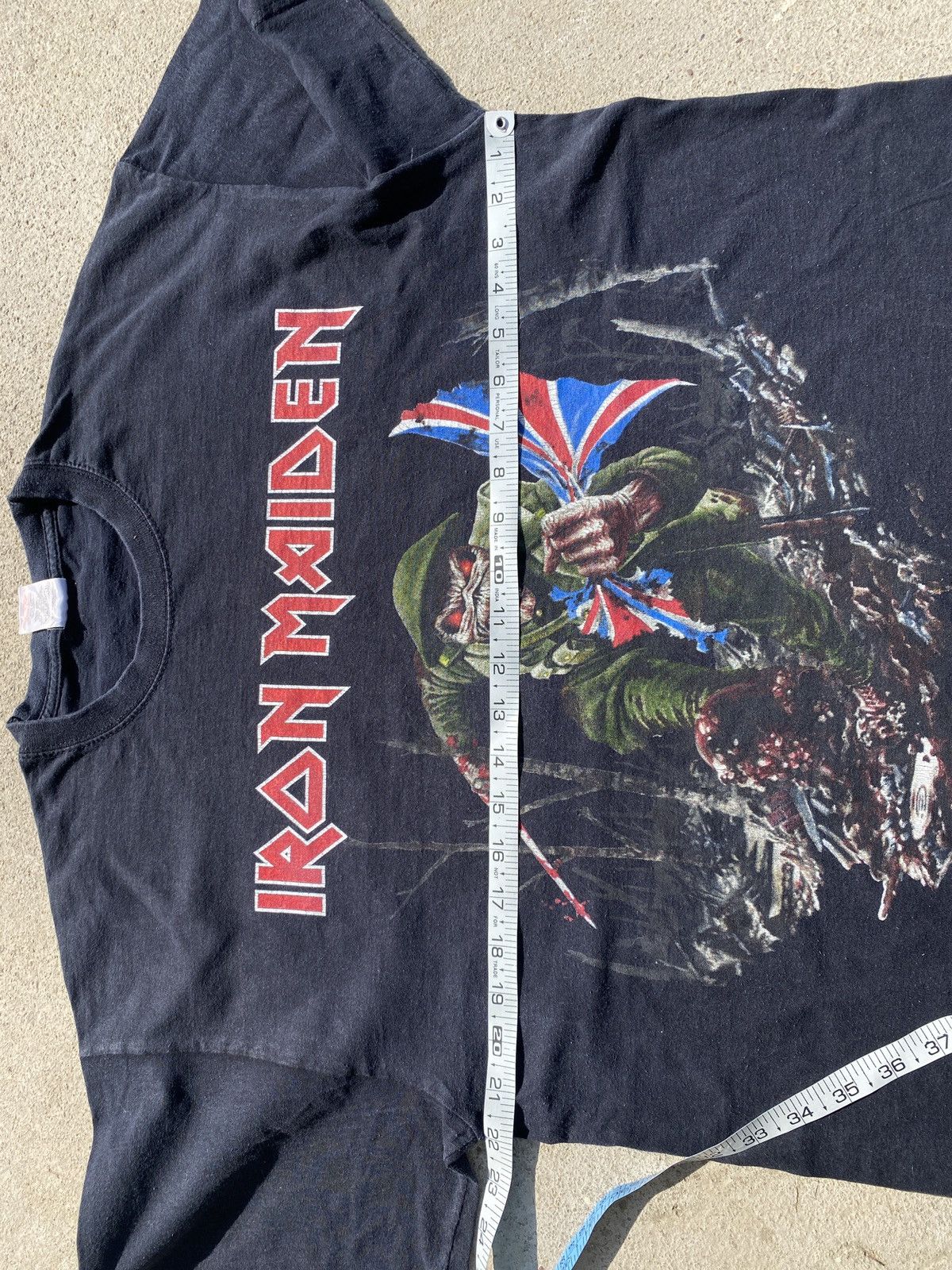 Band Tees × Iron Maiden × Vintage Vintage 2006 Iron Maiden Band Tee Size US L / EU 52-54 / 3 - 7 Thumbnail