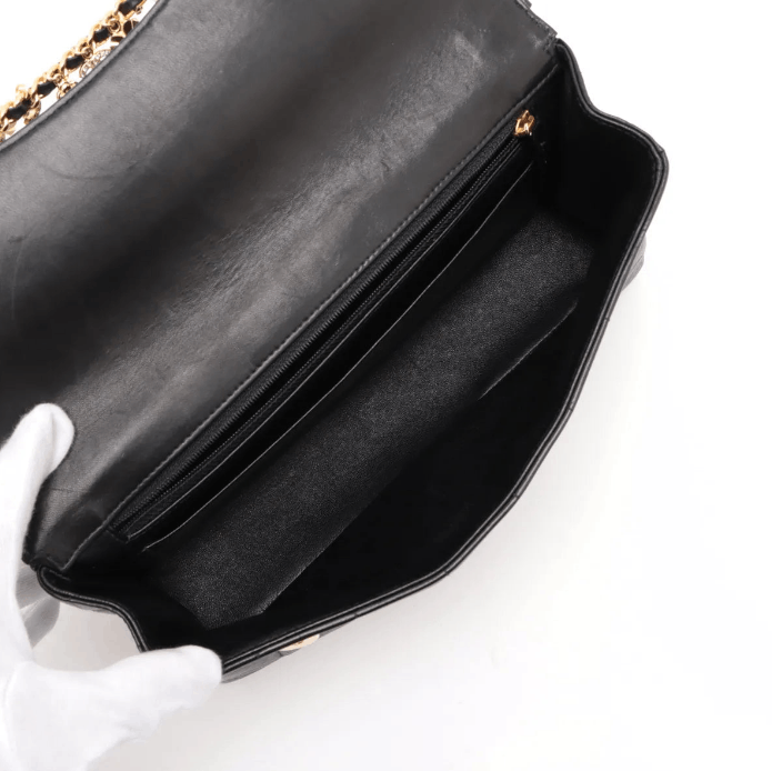 Chanel Chocolate Bar Lambskin Charm Chain Shoulder Bag Size ONE SIZE - 6 Thumbnail