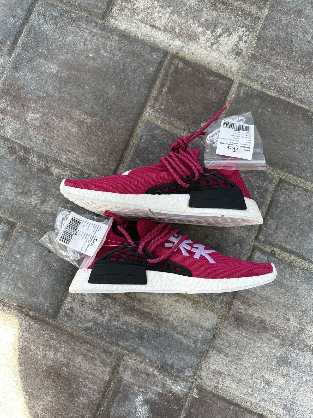 Humanrace Adidas nmd human race friends&family Size US 9 / EU 42 - 10 Thumbnail